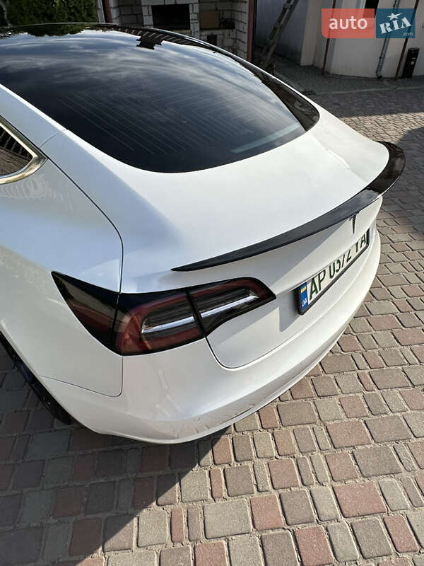 Седан Tesla Model 3 2020 в Запоріжжі