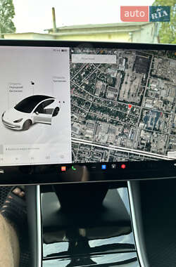 Седан Tesla Model 3 2020 в 