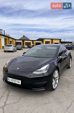 Седан Tesla Model 3 2019 в 