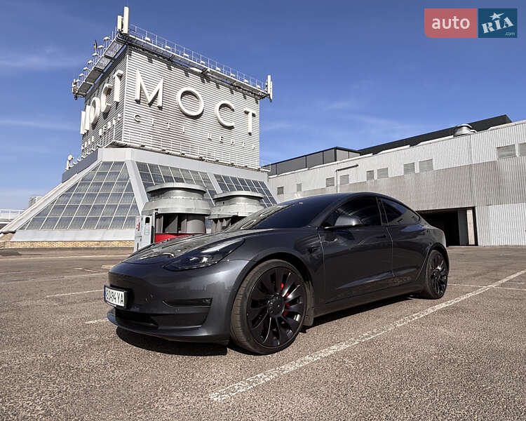 Седан Tesla Model 3 2021 в Днепре