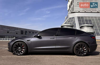 Седан Tesla Model 3 2021 в Днепре