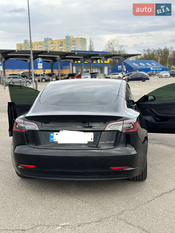 Седан Tesla Model 3 2018 в Харькове
