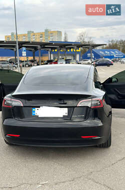 Седан Tesla Model 3 2018 в 