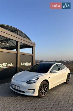 Седан Tesla Model 3 2019 в 