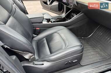Седан Tesla Model 3 2018 в 
