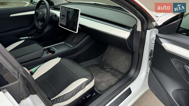 Седан Tesla Model 3 2021 в Одесі