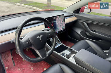 Седан Tesla Model 3 2018 в 