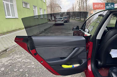 Седан Tesla Model 3 2018 в 