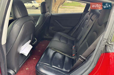 Седан Tesla Model 3 2018 в 