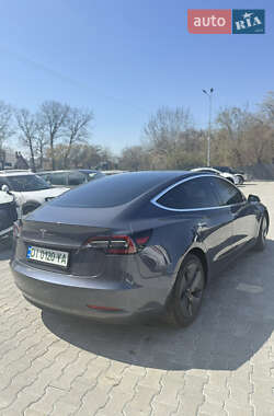 Седан Tesla Model 3 2020 в 