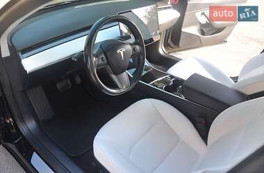 Седан Tesla Model 3 2018 в 