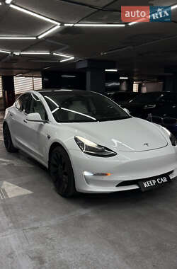 Седан Tesla Model 3 2019 в 