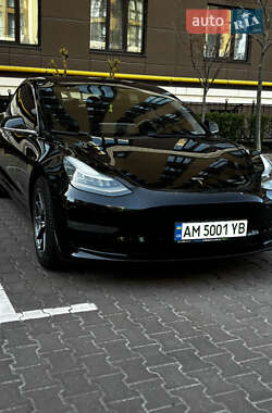 Седан Tesla Model 3 2019 в 