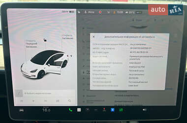 Седан Tesla Model 3 2021 в 