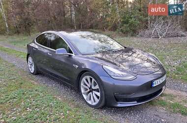 Седан Tesla Model 3 2018 в 