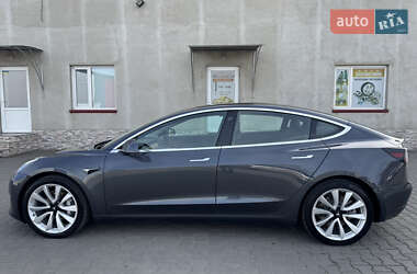 Седан Tesla Model 3 2018 в 