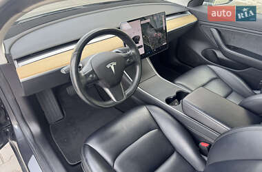 Седан Tesla Model 3 2018 в 