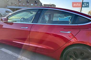 Седан Tesla Model 3 2019 в 