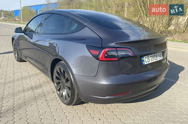 Седан Tesla Model 3 2022 в 