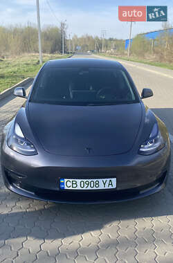 Седан Tesla Model 3 2022 в 