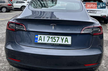 Седан Tesla Model 3 2019 в 