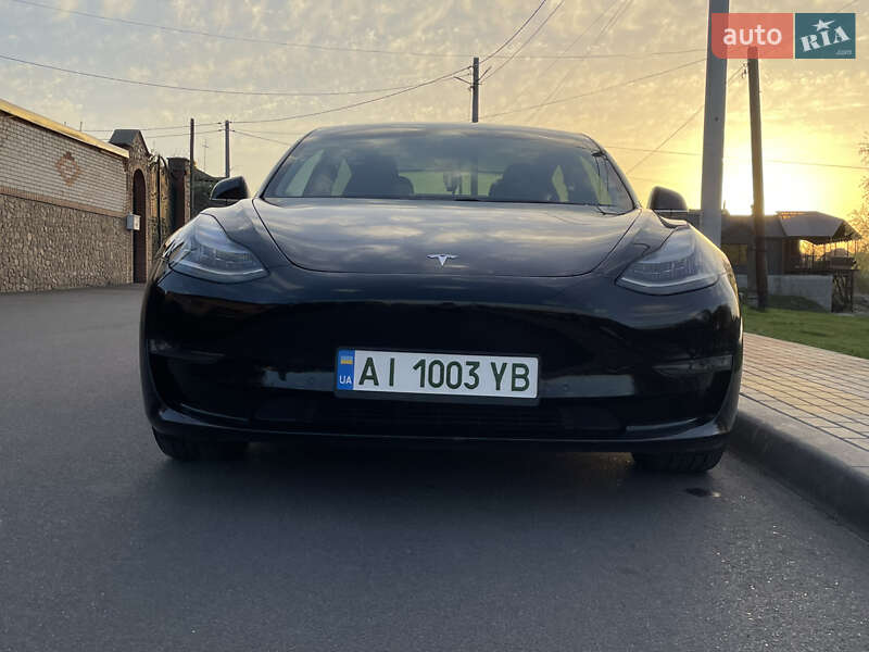Седан Tesla Model 3 2019 в Білій Церкві