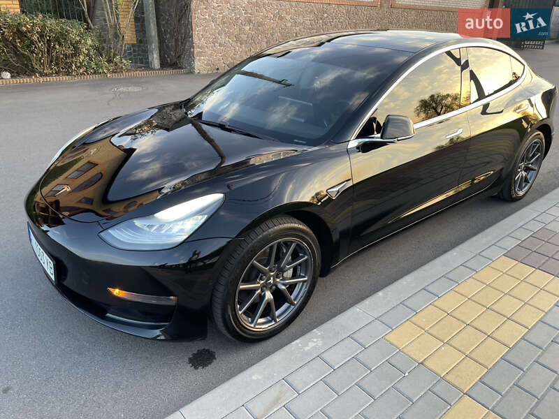 Седан Tesla Model 3 2019 в Білій Церкві
