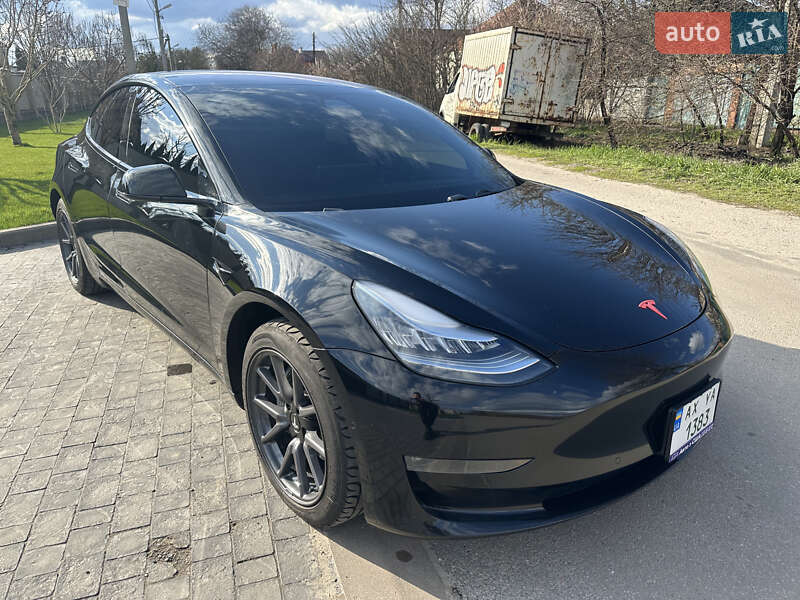Седан Tesla Model 3 2018 в Харькове