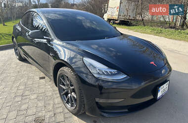 Седан Tesla Model 3 2018 в 
