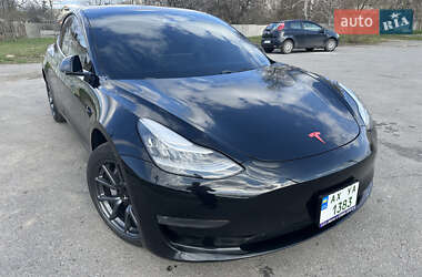 Седан Tesla Model 3 2018 в 