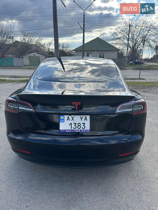 Седан Tesla Model 3 2018 в Харкові