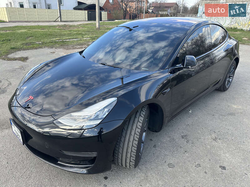 Седан Tesla Model 3 2018 в Харькове