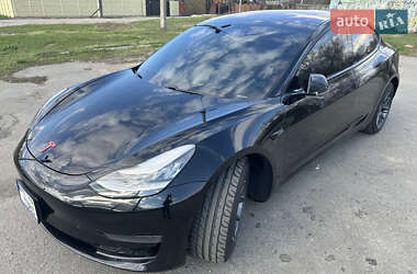 Седан Tesla Model 3 2018 в 