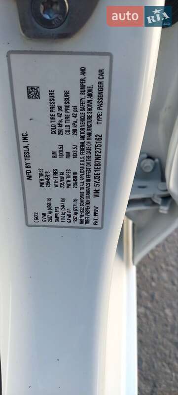 Седан Tesla Model 3 2022 в Днепре