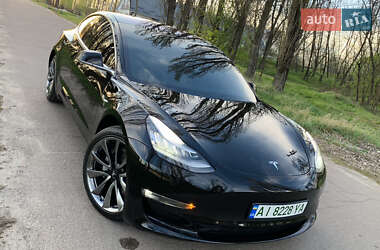 Седан Tesla Model 3 2019 в Ирпене