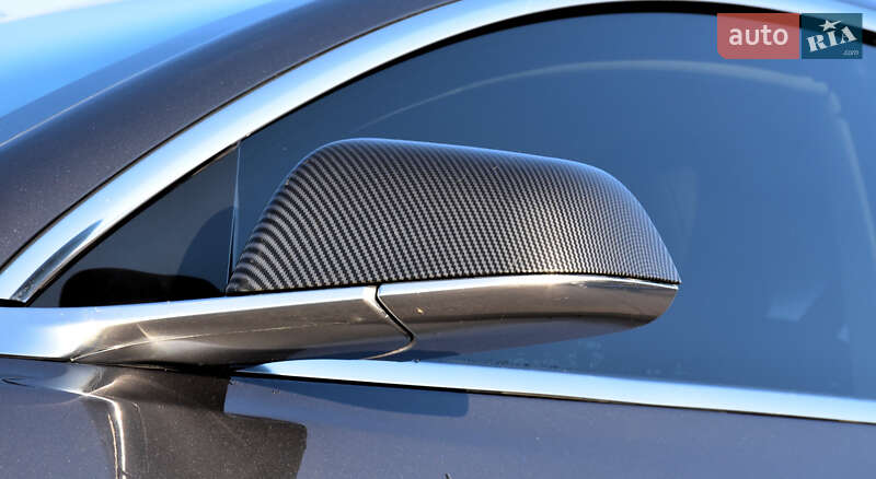 Седан Tesla Model 3 2018 в Дрогобыче