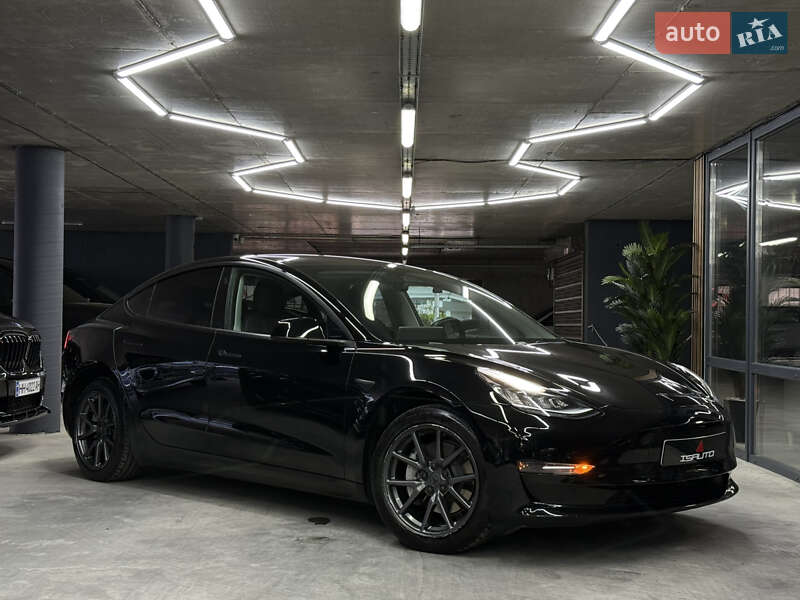 Седан Tesla Model 3 2018 в Одессе