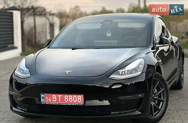 Седан Tesla Model 3 2019 в 