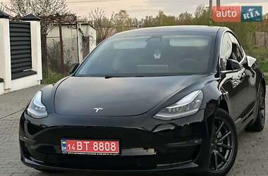 Седан Tesla Model 3 2019 в 