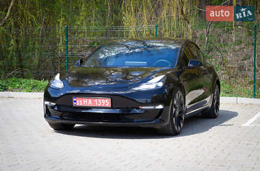 Седан Tesla Model 3 2021 в Тернополе