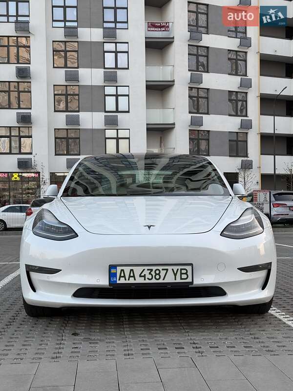 Седан Tesla Model 3 2018 в Киеве фото 11 Седан Tesla Model 3 2018 в Киеве