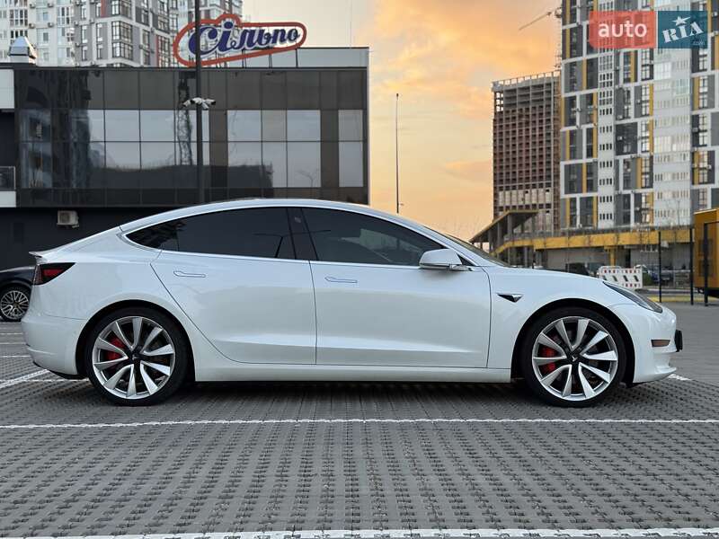 Седан Tesla Model 3 2018 в Киеве фото 2 Седан Tesla Model 3 2018 в Киеве