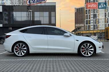 Седан Tesla Model 3 2018 в 