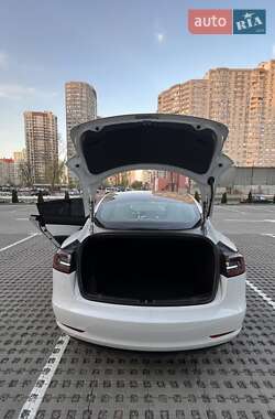 Седан Tesla Model 3 2018 в 