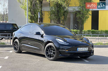 Седан Tesla Model 3 2019 в 