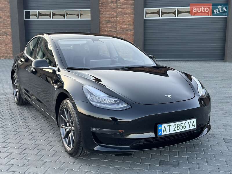 Tesla Model 3 2019