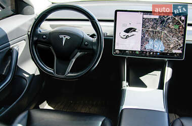 Седан Tesla Model 3 2018 в 