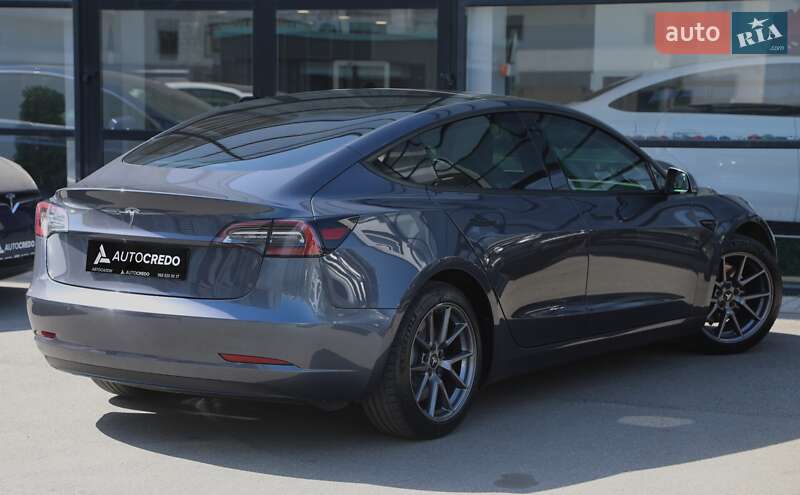 Седан Tesla Model 3 2021 в Харькове