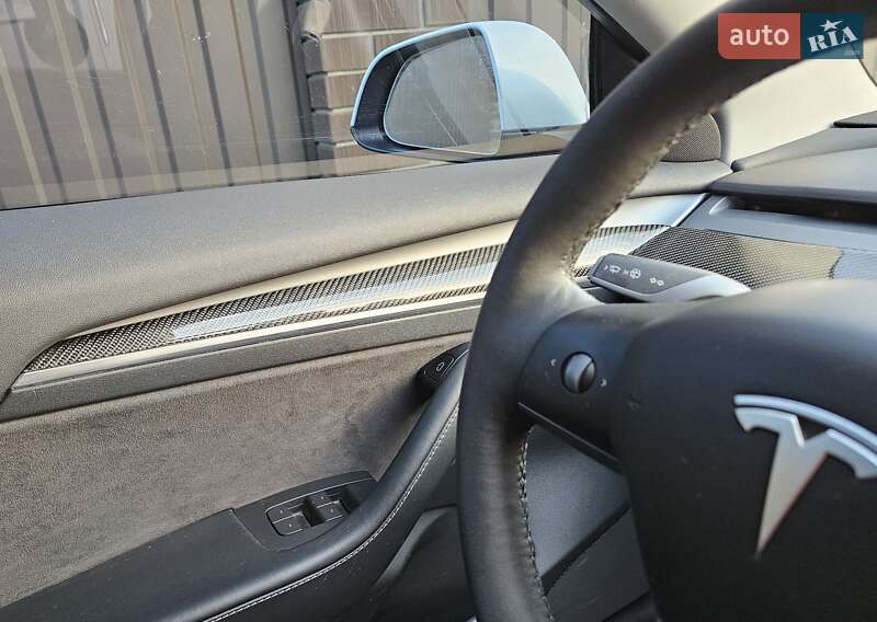 Седан Tesla Model 3 2022 в Полтаве