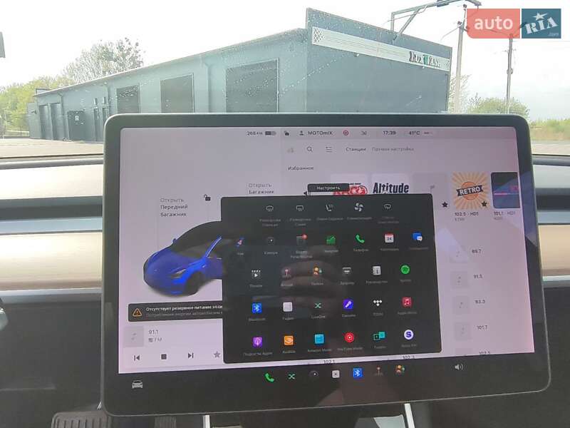 Седан Tesla Model 3 2019 в Львові